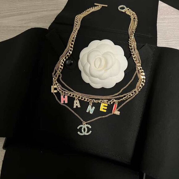 Authentic CHANEL Blue Crystal Pearl Inlaid Colored CCS Necklace - Picture 3 of 6